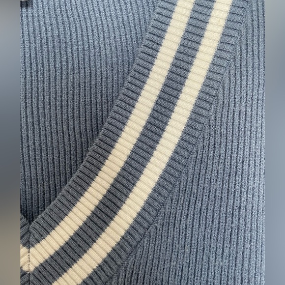 (2/$40) Oversized sweater vest - Picture 4 of 4